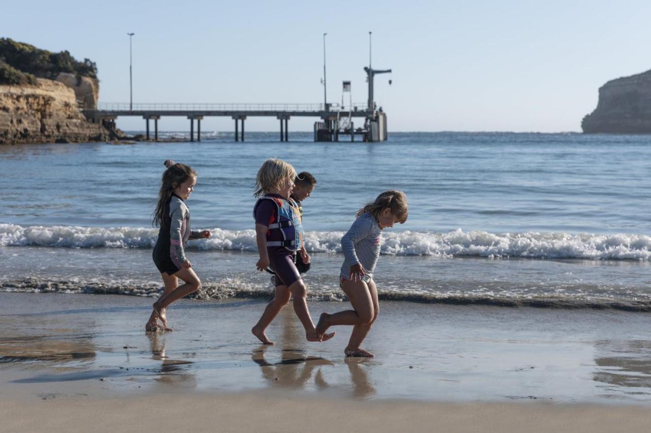 12 Apostles Accommodation Anchors Beach House With Sea Views Port Campbell Eksteriør billede