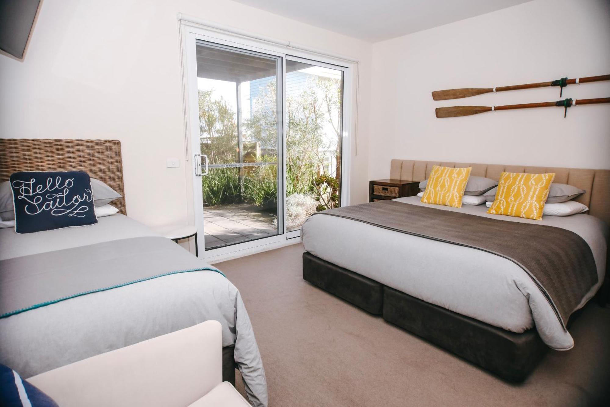 12 Apostles Accommodation Anchors Beach House With Sea Views Port Campbell Eksteriør billede
