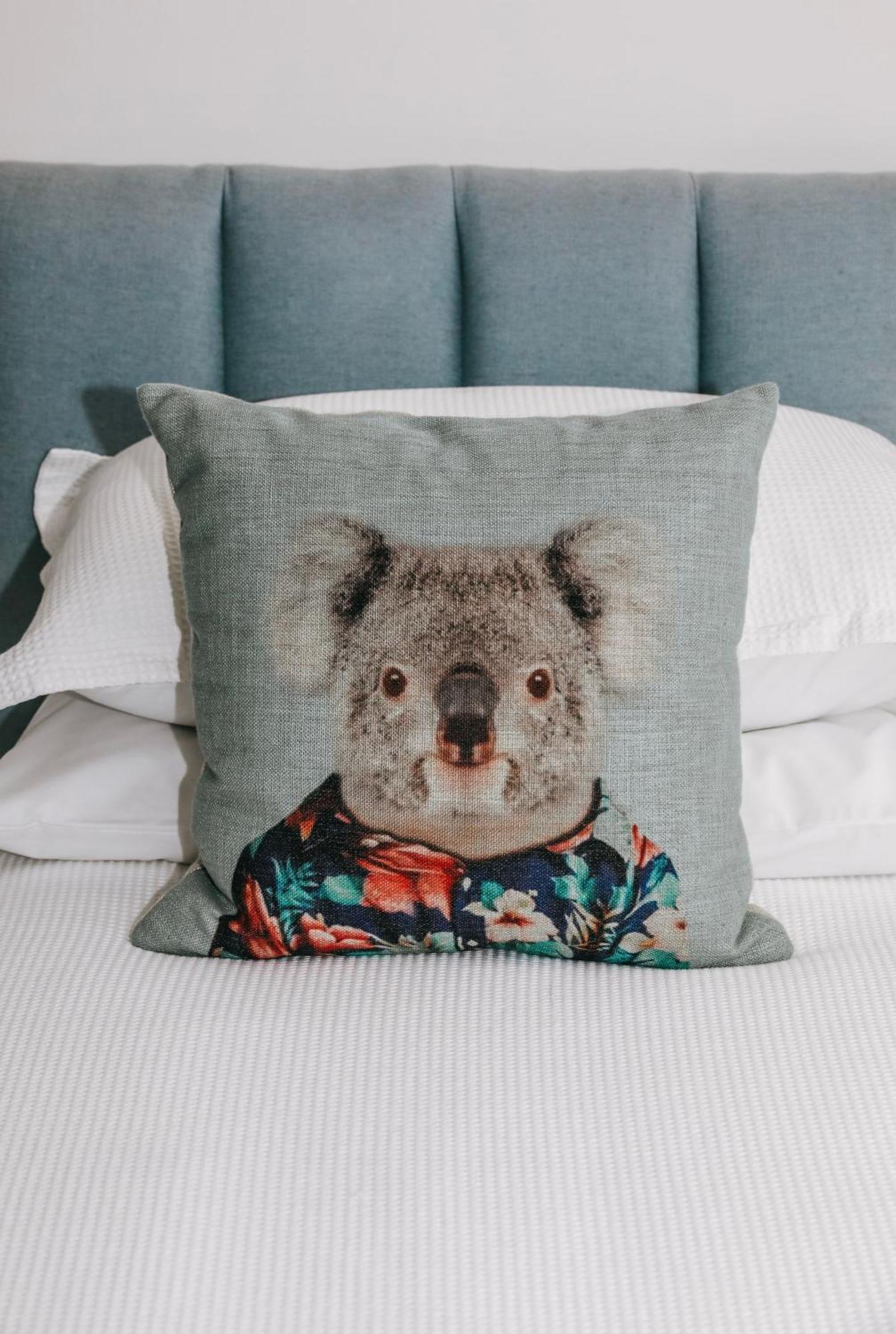 12 Apostles Accommodation Anchors Beach House With Sea Views Port Campbell Eksteriør billede