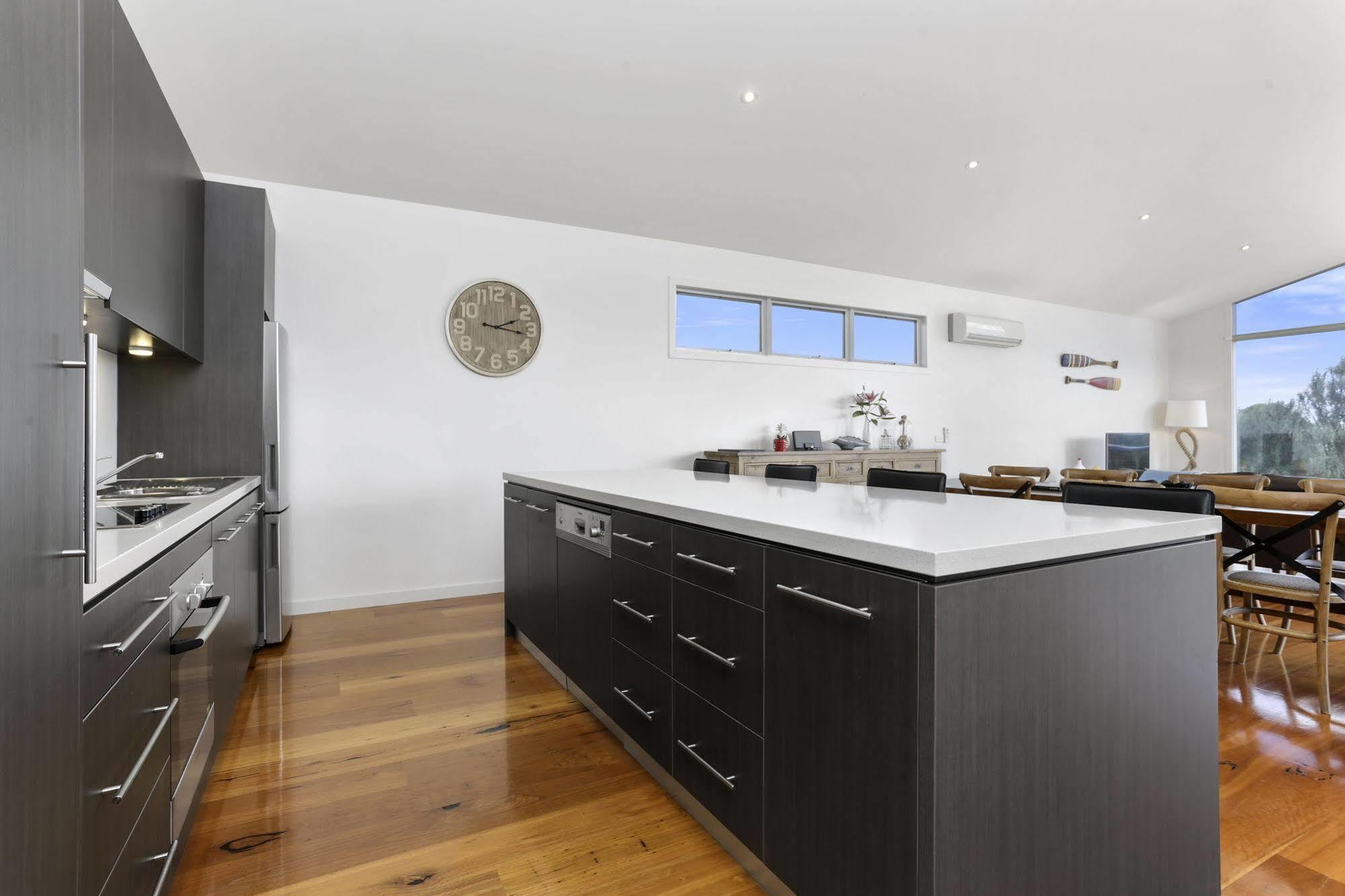 12 Apostles Accommodation Anchors Beach House With Sea Views Port Campbell Eksteriør billede